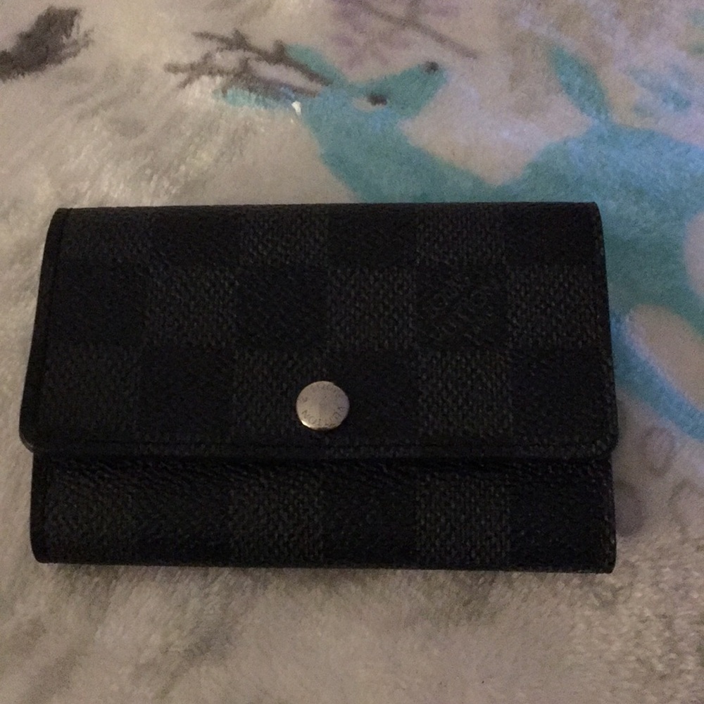 Auth. LVUITTON 6 key holder Damier Graphite Canvas